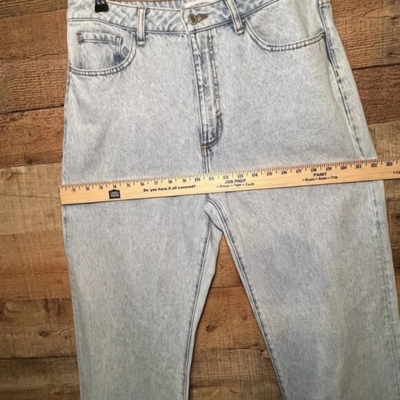 WeWoreWhat Mom Slit Straight Light Denim Jeans Women's size 31 high waisted - Picture 10 of 12